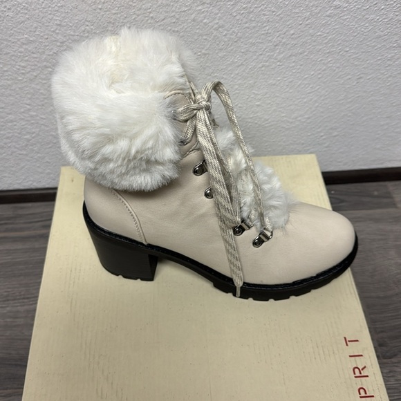Esprit Women's Ember Winter Fashion Boot - Picture 5 of 7
